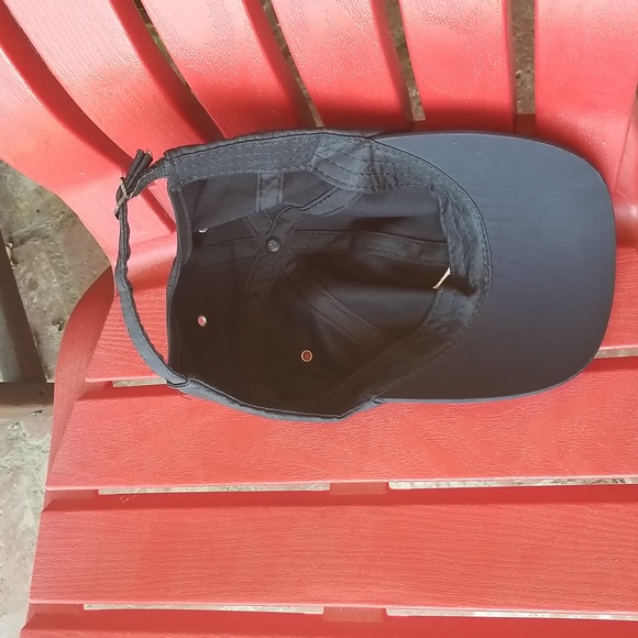 Nike Sports Hat - Picture 2 of 4